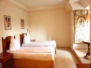 Отели типа «постель и завтрак» Rezydencja Легница Двухместный номер с 2 отдельными кроватями-3
